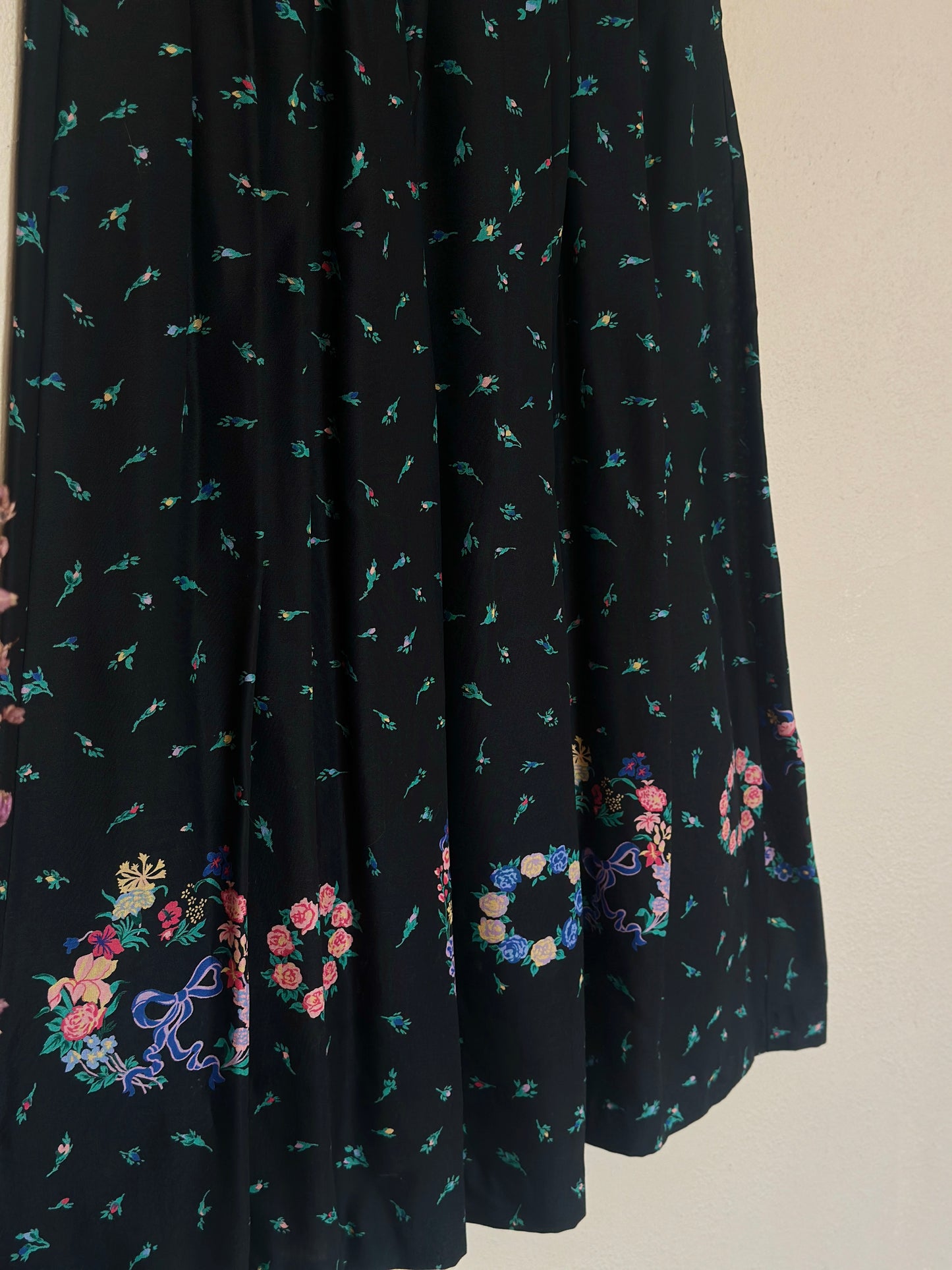 1990s Eagle's Eye Floral Skirt